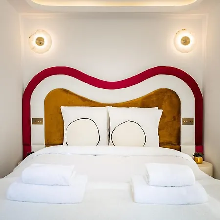 Apartament 7#newsuite#4 People#saint Germain#notre-dame *