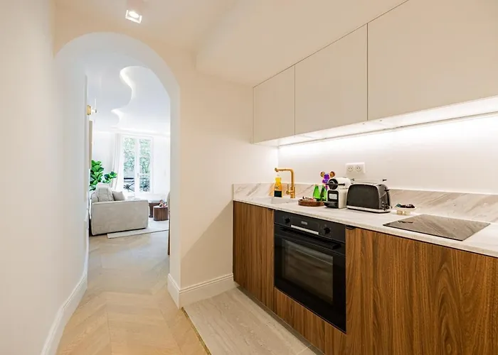Apartman 7#newsuite#4 People#saint Germain#notre-dame *