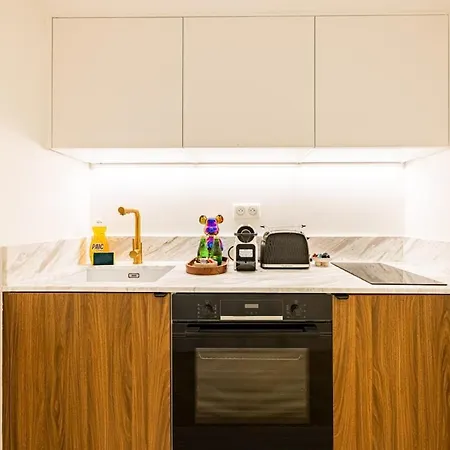 7#newsuite#4 People#saint Germain#notre-dame Lejlighed *