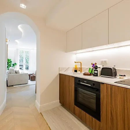Lejlighed 7#newsuite#4 People#saint Germain#notre-dame *